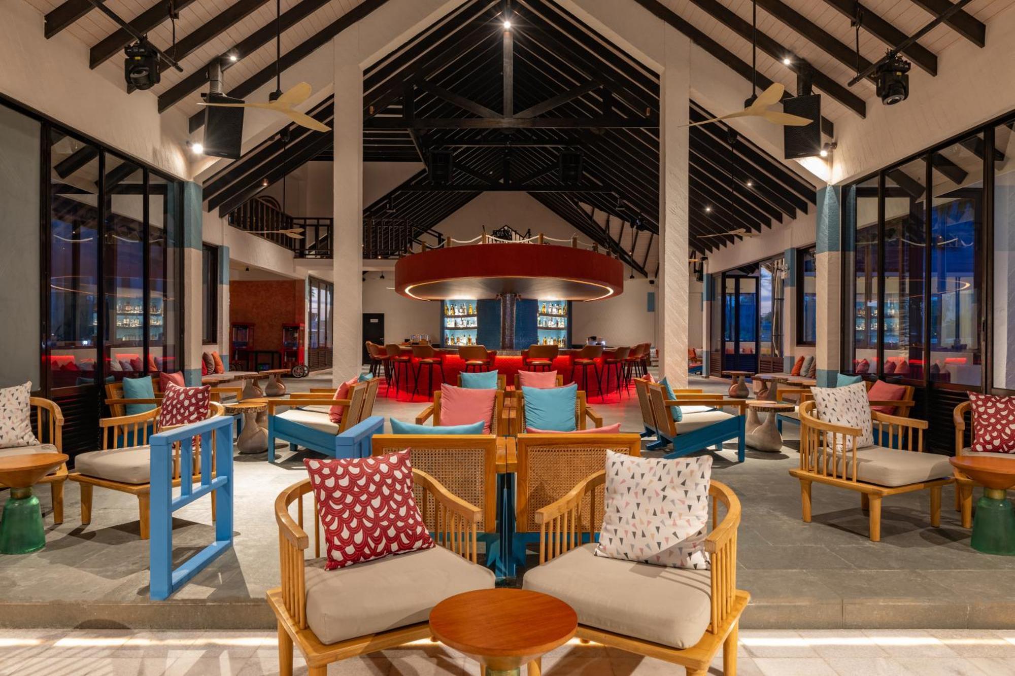 Oblu Xperience Ailafushi Hotel Мале Екстериор снимка